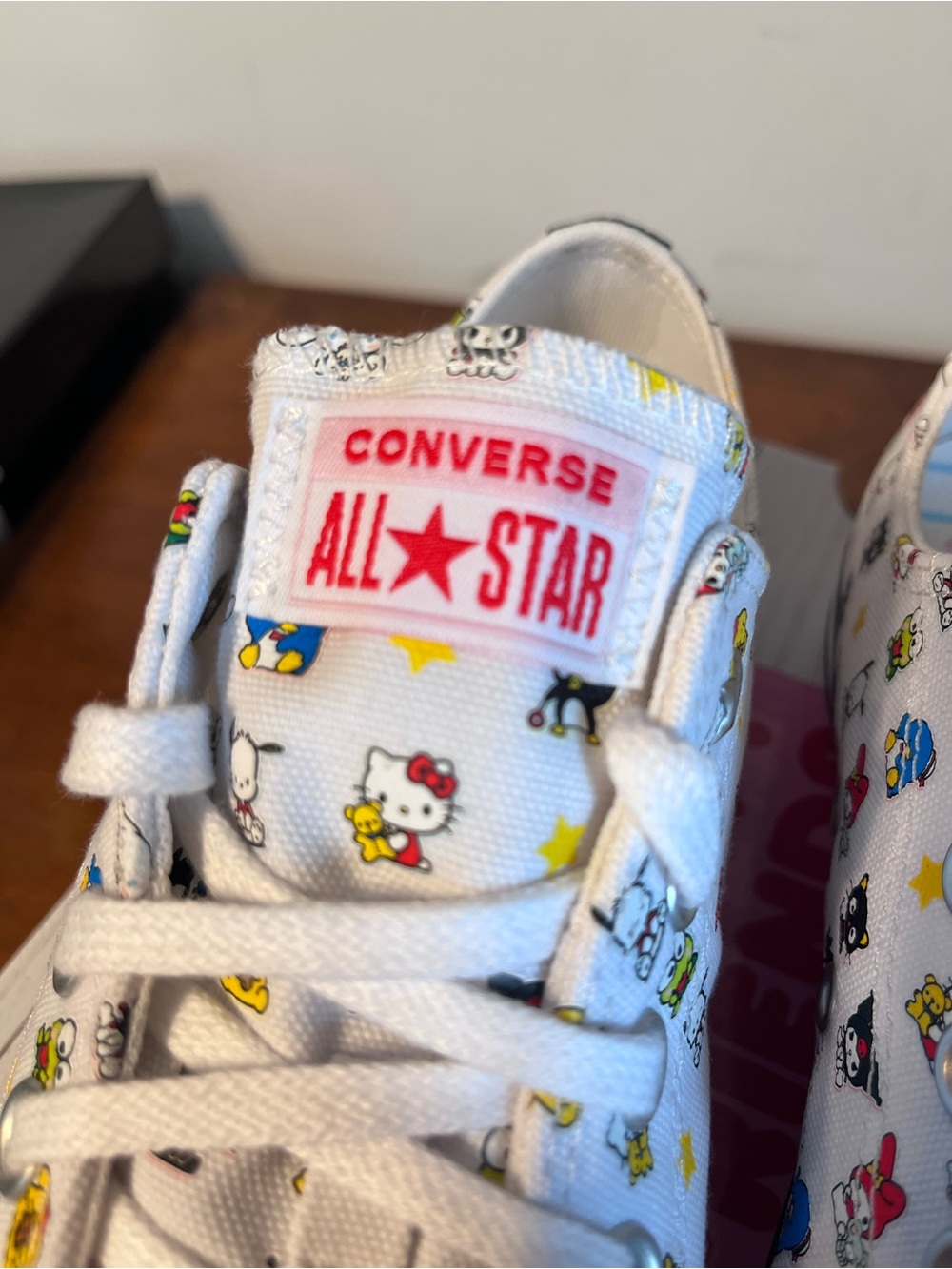 CONVERSE x HELLO KITTY Chuck Taylor All Star BFFS Sneakers - Picture 6 of 10